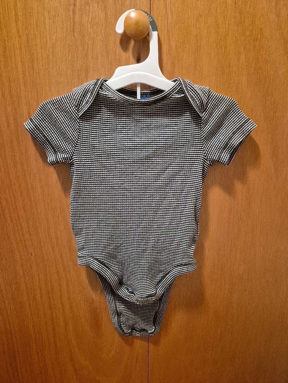 🌼$2 Striped Ribbed Onesie